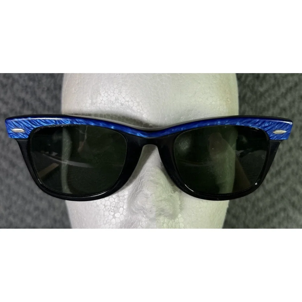 Ray-Ban super cool